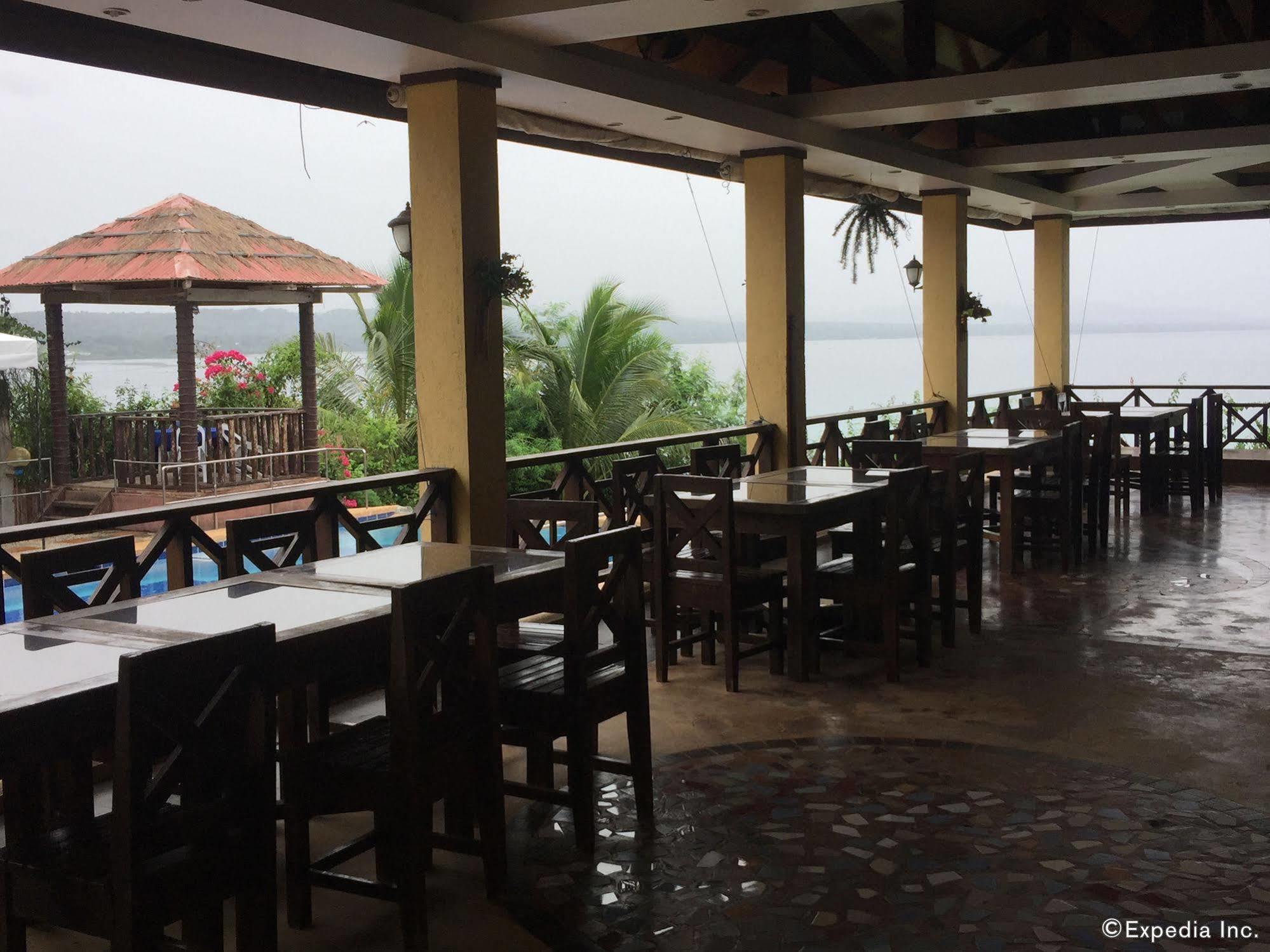 Oyo 435 La Veranda Beach Resort Panglao Eksteriør billede