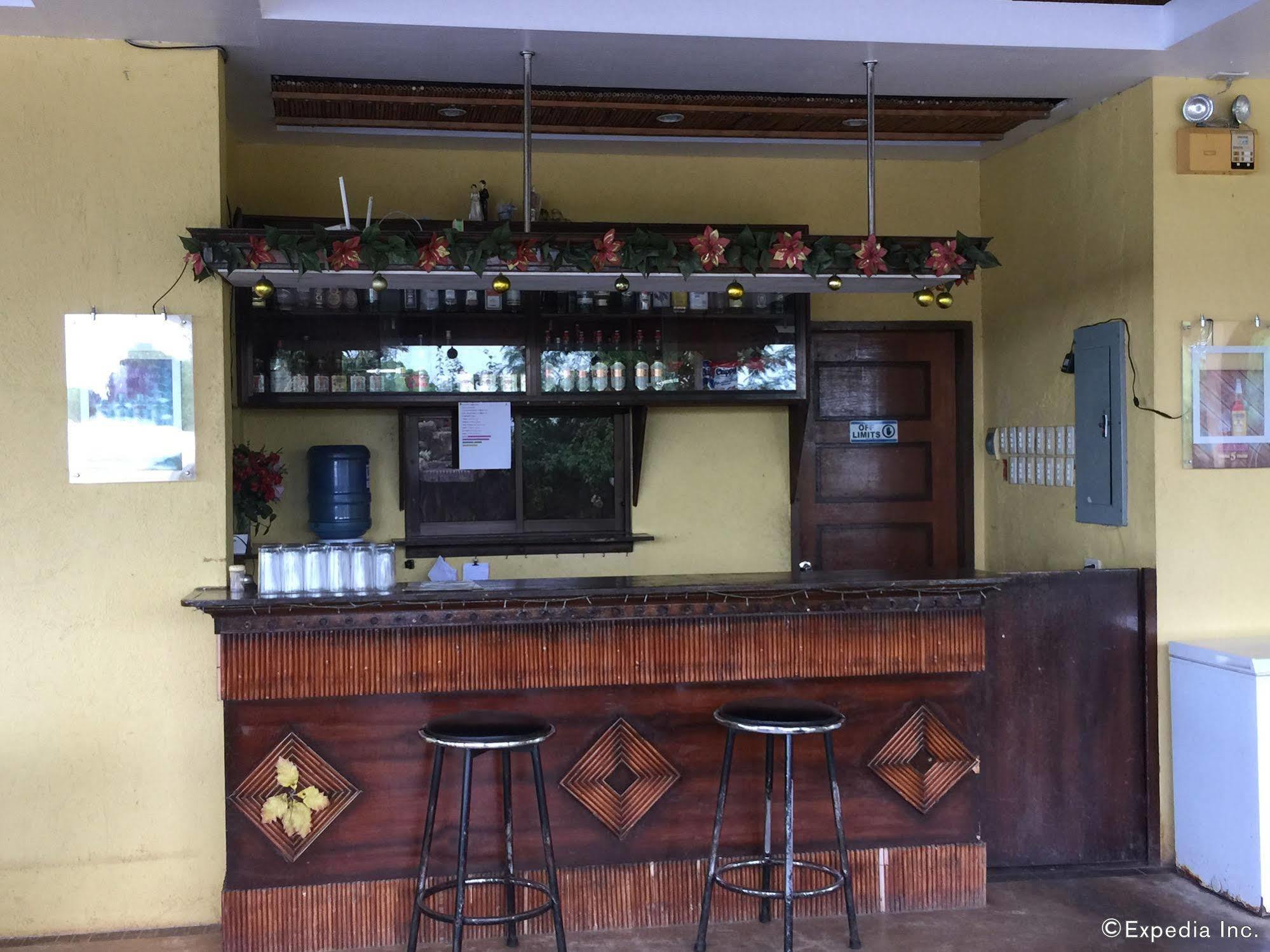 Oyo 435 La Veranda Beach Resort Panglao Eksteriør billede